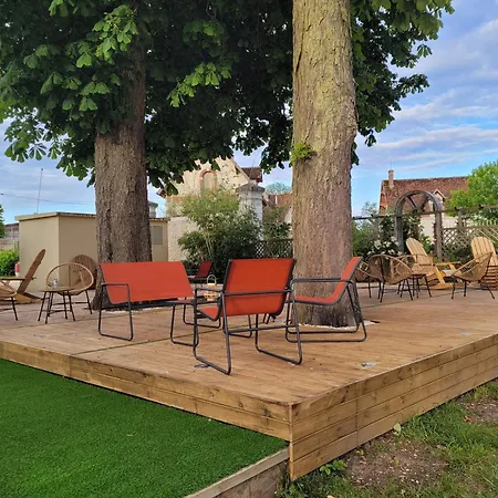 Chateau De La Plumasserie 2*