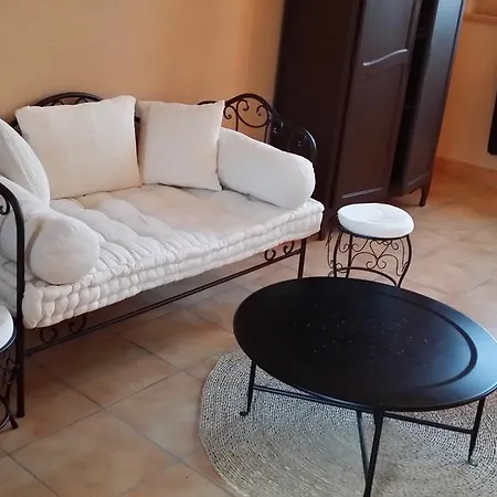 Chateau De La Plumasserie Bed & Breakfast 2*